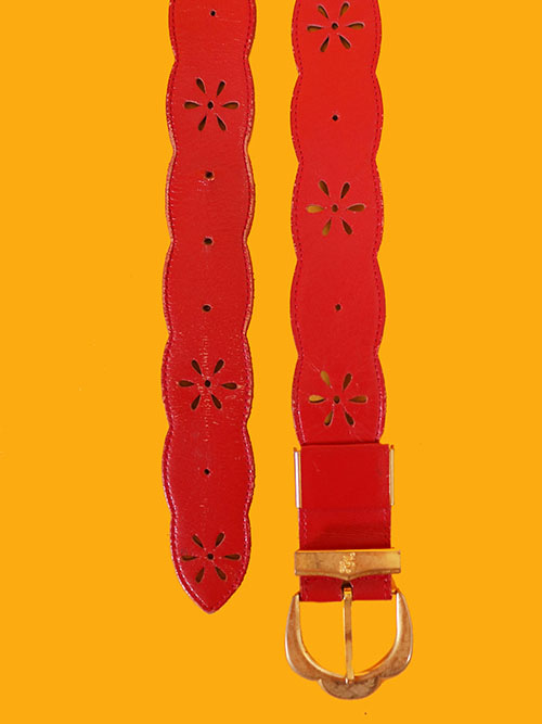 [vintage] red flower belt
